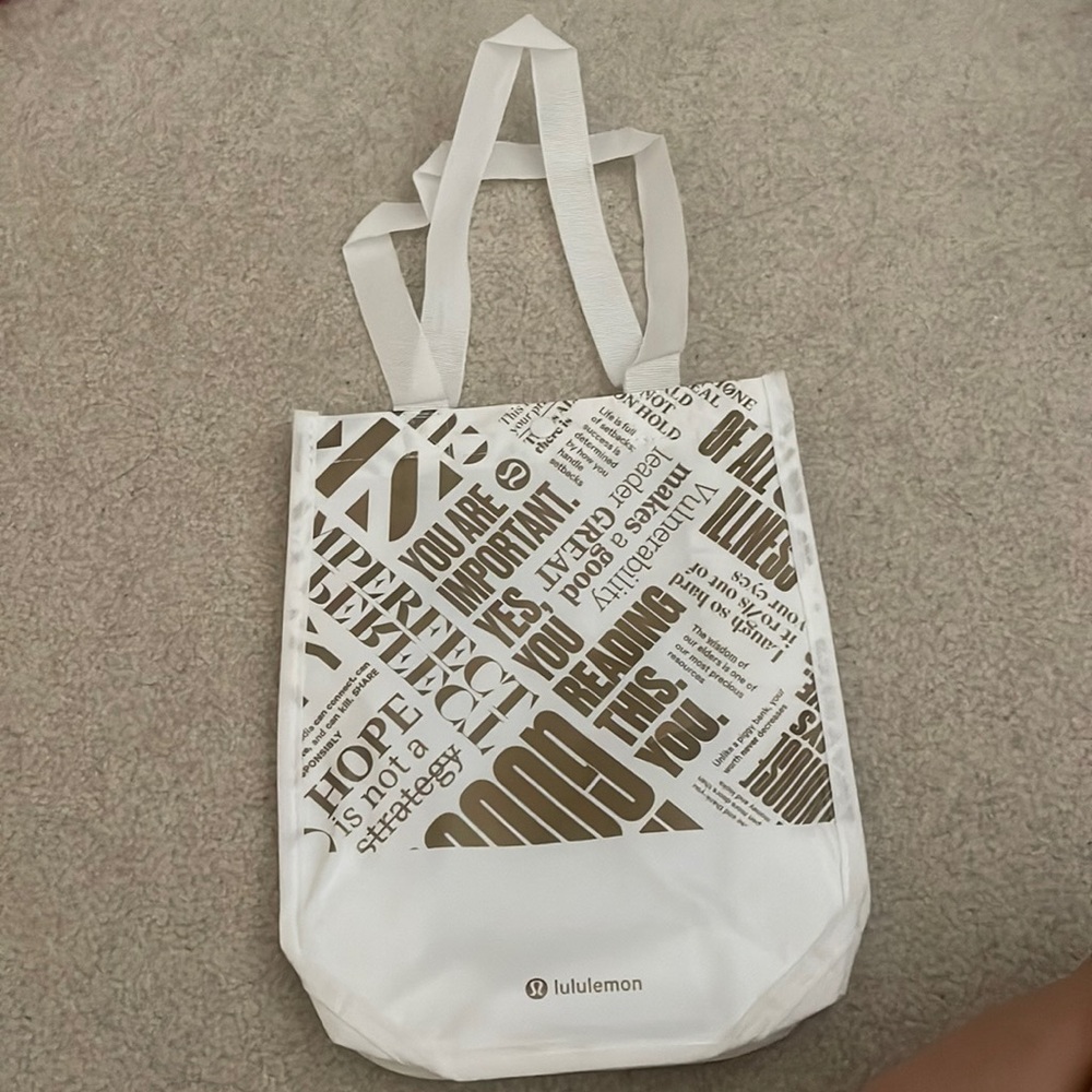 Lululemon small shopper bag holiday edition 2018 white and gold